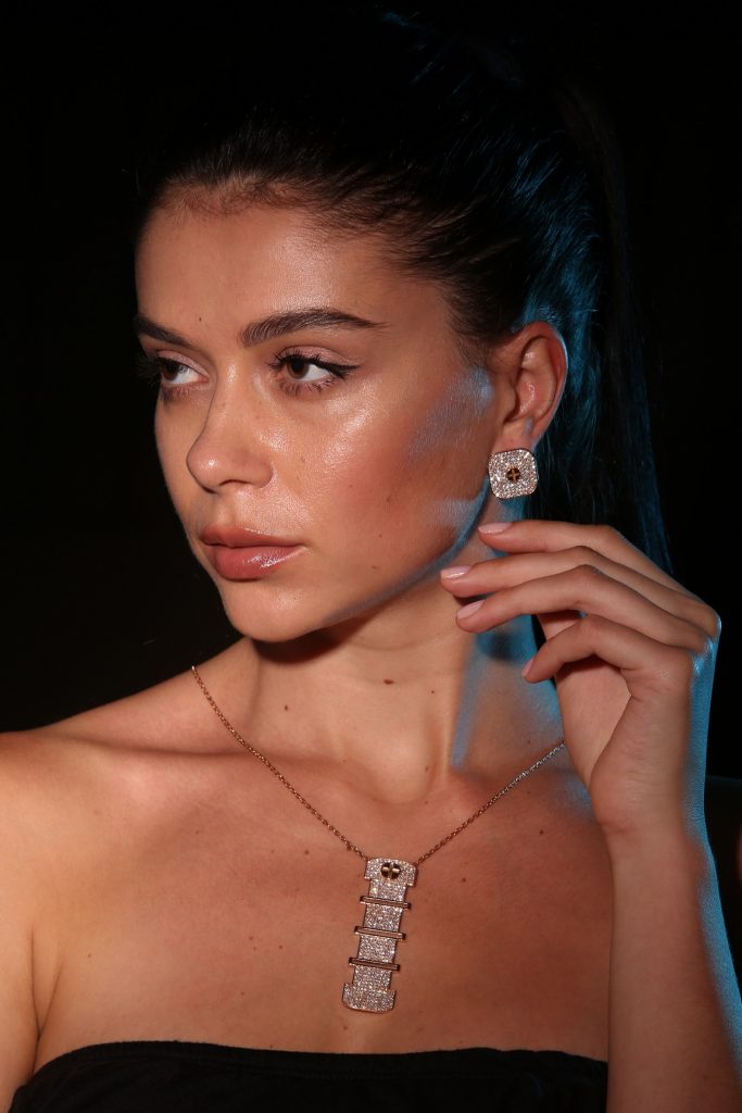 Full Diamond Earrings 20mm, Wazna Jewellery, Dubai