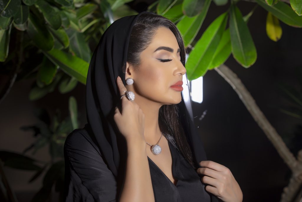 Full Diamond Earrings - 18K Gold, Wazna Jewellery, Dubai