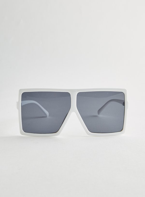 VEGAS in White Black Lens Square Eyewear